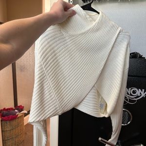 Criss cross cropped sweater.